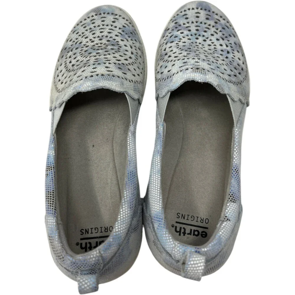 Earth Origins Sneaker Womens Size 6  Slip On Zeni Zelle Perforated Blue